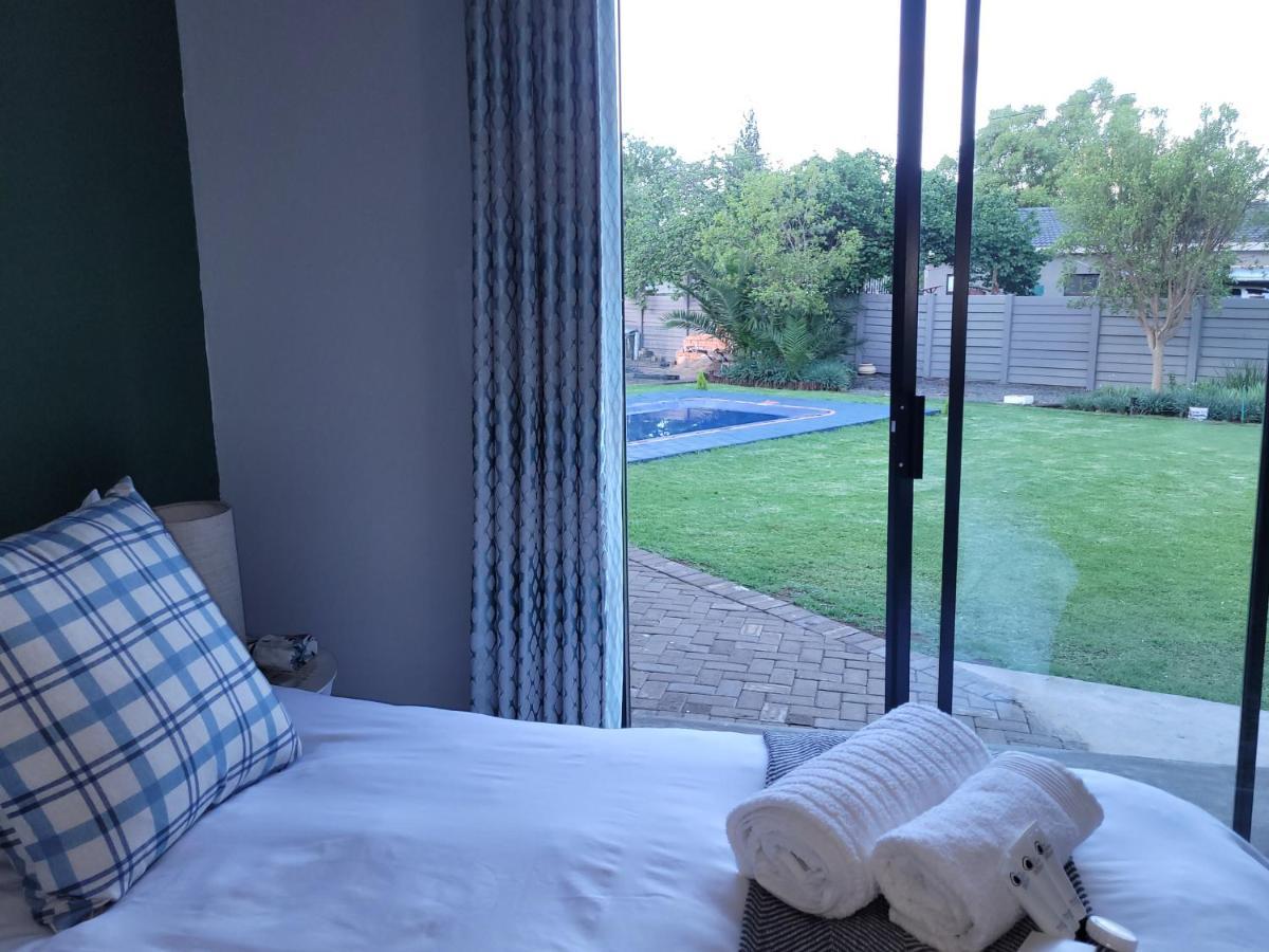 Ayana Bnb Bloemfontein Bagian luar foto