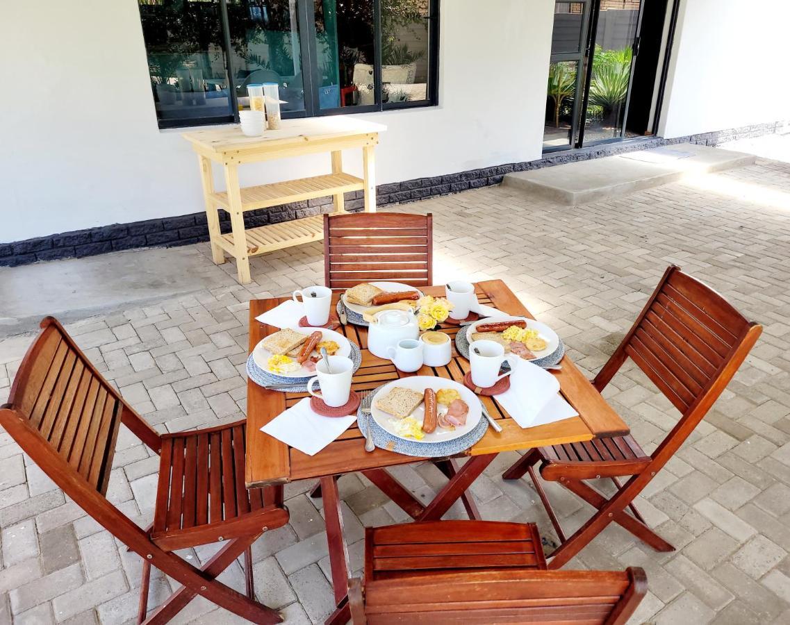 Ayana Bnb Bed & Breakfast Bloemfontein Bagian luar foto