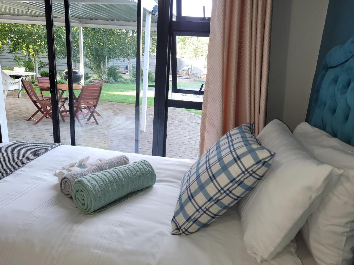 Ayana Bnb Bed & Breakfast Bloemfontein Bagian luar foto