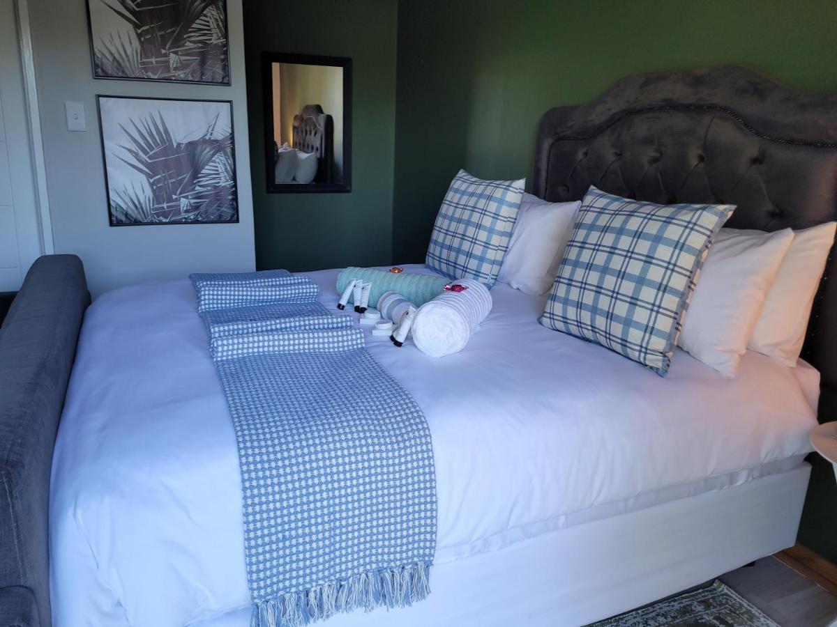 Ayana Bnb Bed & Breakfast Bloemfontein Bagian luar foto