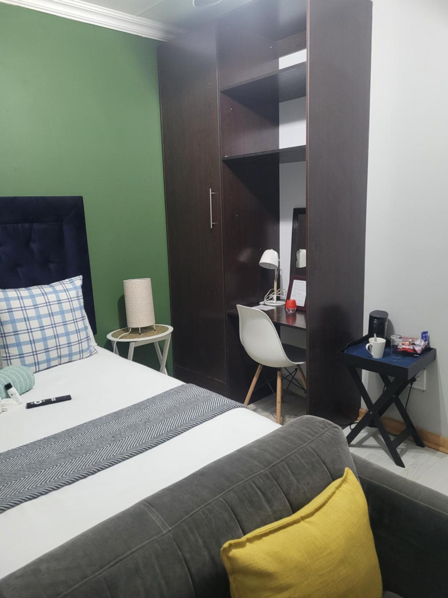 Ayana Bnb Bloemfontein Bagian luar foto